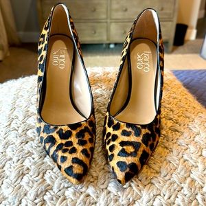 Franco Sarto pumps